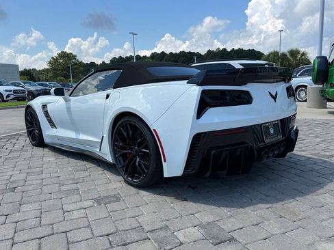 Used 2017 Chevrolet Corvette Z06 image 9