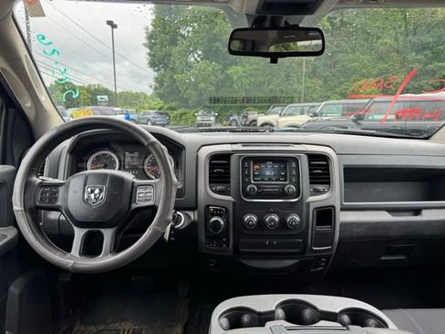 Used 2016 RAM 1500 Express w/ Popular Equipment Group AWD/4WD image 17