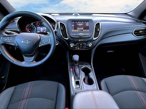 Used 2023 Chevrolet Equinox RS image 7
