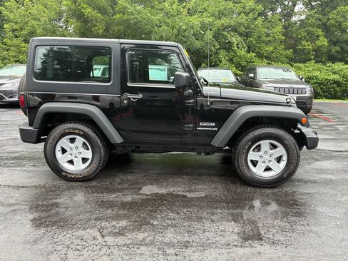 Used 2015 Jeep Wrangler Sport w/ Quick Order Package 24S AWD/4WD image 4