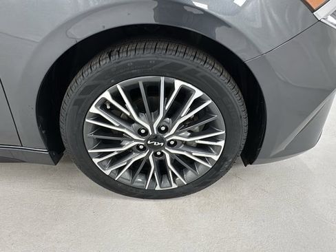 Used 2024 Kia Forte GT-Line image 9