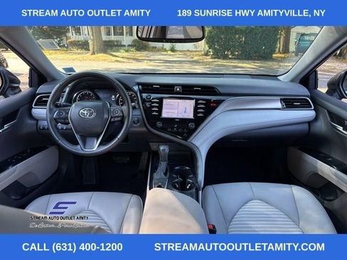 Used 2020 Toyota Camry SE w/ Cold Weather Package image 22