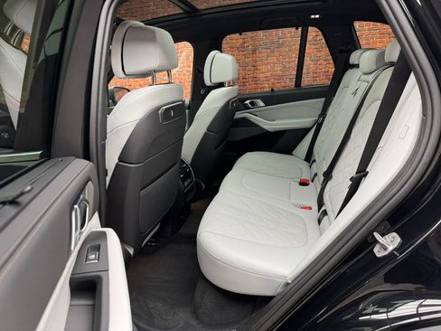 Used 2026 BMW X5 xDrive40i w/ Climate Comfort Package AWD/4WD image 24