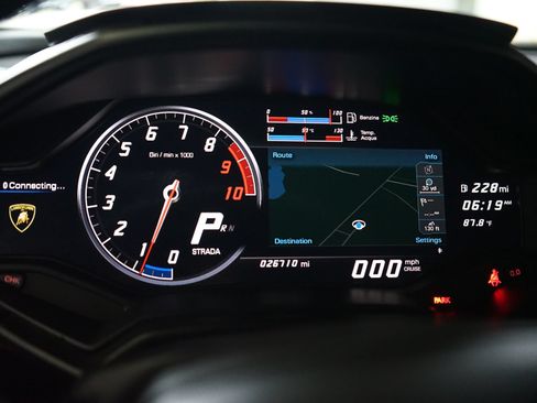 Used 2017 Lamborghini Huracan LP 580-2 RWD image 14