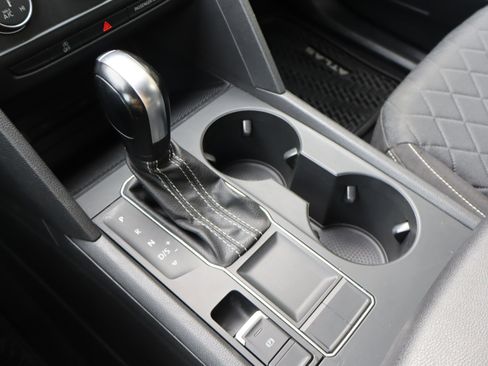 Used 2021 Volkswagen Atlas S image 28