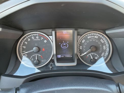 Used 2020 Toyota Tacoma TRD Off-Road w/ TRD Premium Off Road Package image 26