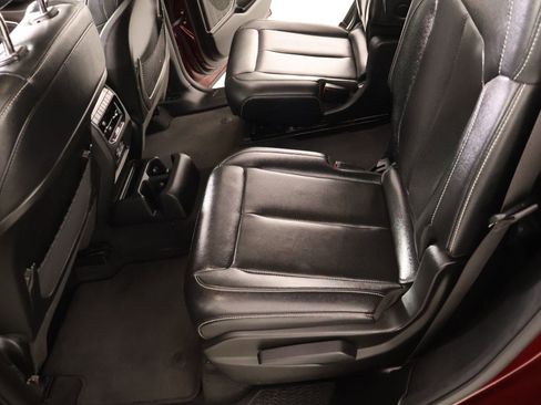 Used 2023 Jeep Grand Cherokee L Limited w/ Luxury Tech Group II image 13