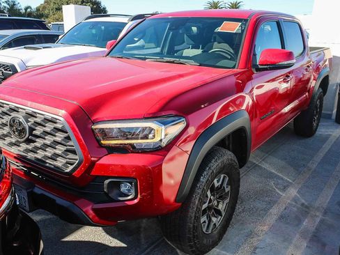 Used 2023 Toyota Tacoma TRD Off-Road image 2