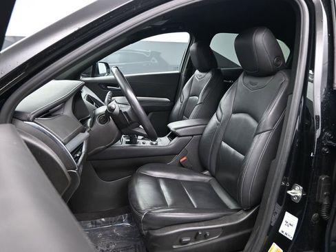 Used 2023 Cadillac XT4 Premium Luxury image 28