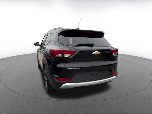 Used 2025 Chevrolet TrailBlazer LT image 11