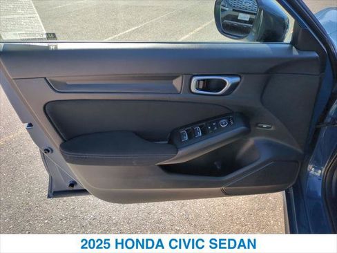 Used 2025 Honda Civic Sport image 12