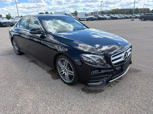 Certified 2018 Mercedes-Benz E 300 4MATIC image 3