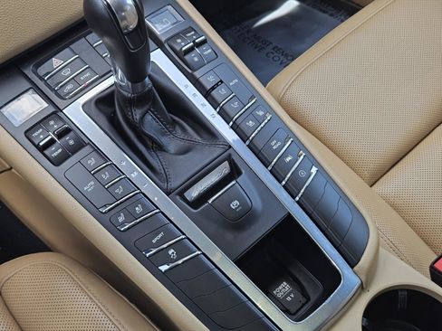 Used 2018 Porsche Macan S AWD/4WD image 11