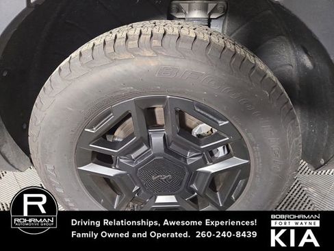 Certified 2025 Kia Sorento SX Prestige image 11