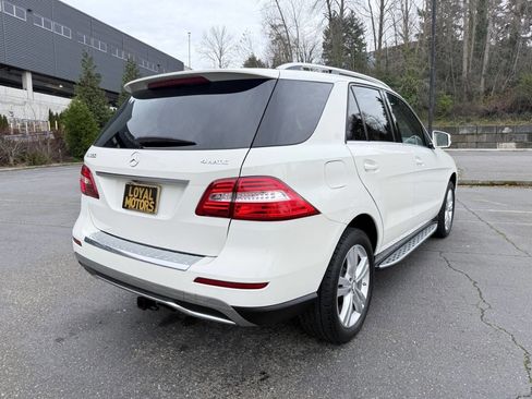 Used 2013 Mercedes-Benz ML 350 ML 350 4MATIC AWD 4dr SUV image 35