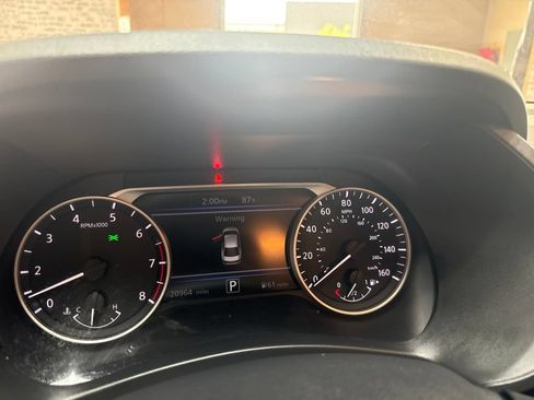 Used 2025 Nissan Sentra SR FWD image 23