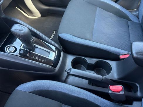 Used 2025 Nissan Versa SV FWD image 39