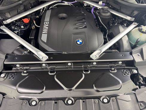 New 2026 BMW X5 xDrive40i w/ M Sport Package AWD/4WD image 12