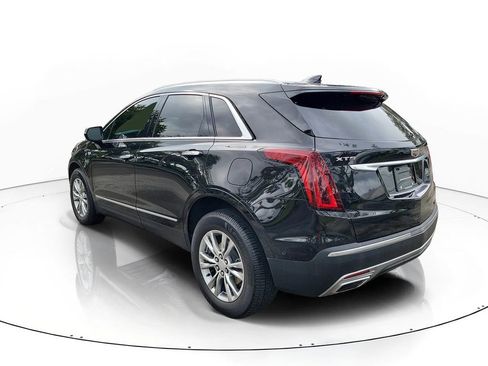Used 2022 Cadillac XT5 Premium Luxury w/ Technology Package image 2
