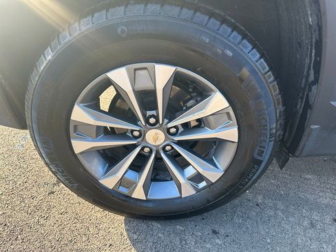 Used 2025 Chevrolet Equinox LT image 22