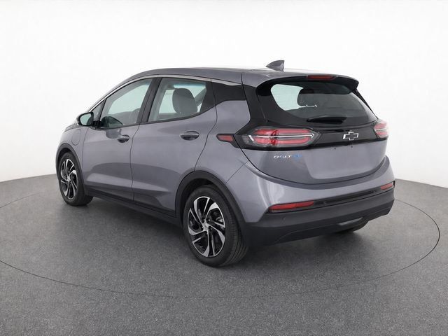 Used 2023 Chevrolet Bolt LT w/ Infotainment Package FWD image 5