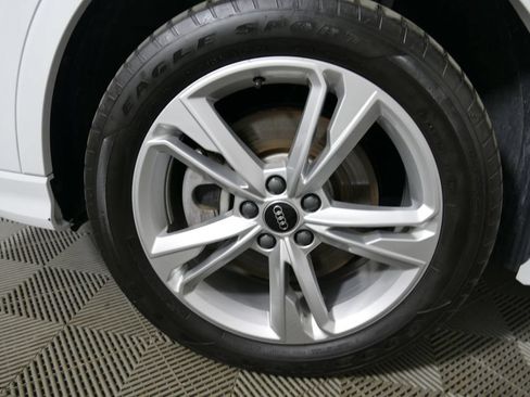 Used 2023 Audi Q3 2.0T Premium Plus w/ Premium Plus Package AWD/4WD image 9