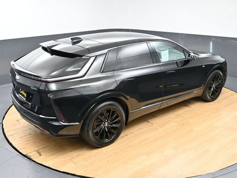 Used 2024 Cadillac Lyriq Sport AWD/4WD image 45