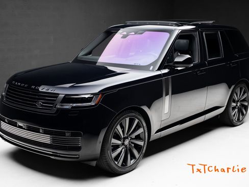 Used 2023 Land Rover Range Rover SV AWD/4WD image 1