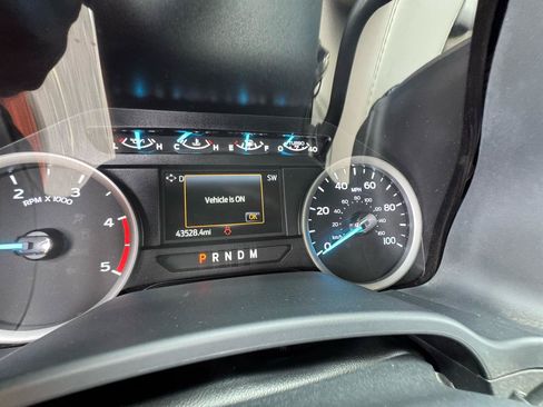 Used 2022 Ford F350 XL w/ Power Equipment Group AWD/4WD image 5