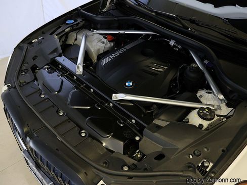 Certified 2025 BMW X5 xDrive40i w/ M Sport Package AWD/4WD image 41