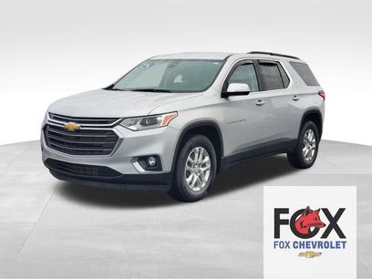 Used 2021 Chevrolet Traverse LT