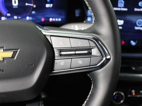 Used 2024 Chevrolet Equinox EV LT image 17