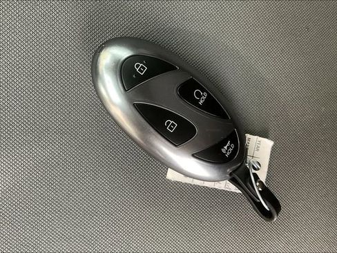 New 2025 Hyundai Elantra SEL image 33