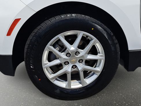 Used 2023 Chevrolet Equinox LS FWD image 30