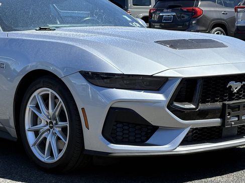 Used 2025 Ford Mustang GT Premium image 2