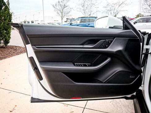 Used 2023 Porsche Taycan 4S image 14