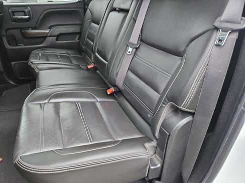 Used 2019 GMC Sierra 2500 Denali w/ Suspension Package, Off-Road AWD/4WD image 33