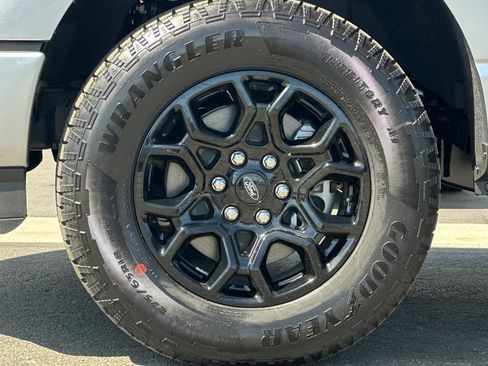 New 2026 Ford F150 XLT w/ Equipment Group 302A MID AWD/4WD image 24