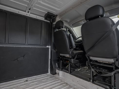 Used 2025 RAM ProMaster 2500 w/ Convenience Group FWD image 27