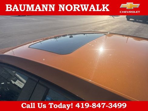 Used 2017 Chevrolet Cruze LT image 25