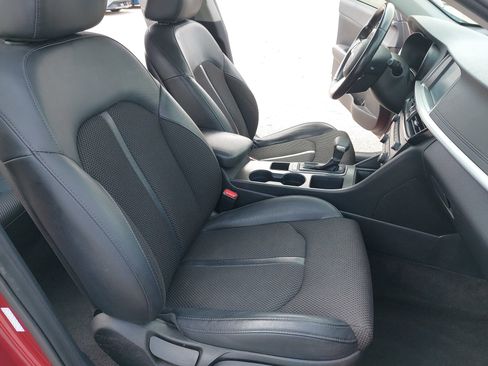 Used 2019 Kia Optima S w/ S Panoramic Sunroof Package image 10