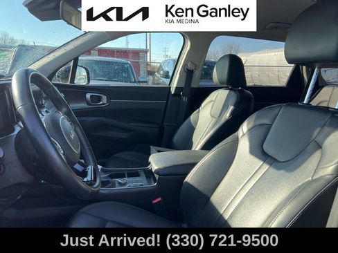 Certified 2022 Kia Sorento S image 11