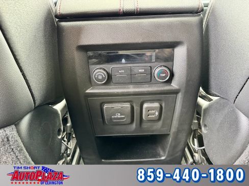 Used 2023 Chevrolet Traverse RS AWD/4WD image 36