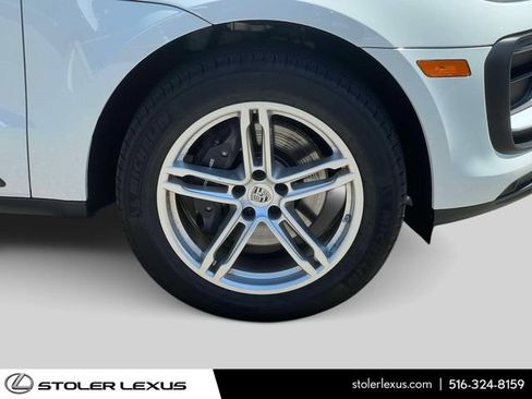 Used 2026 Porsche Macan AWD/4WD image 7