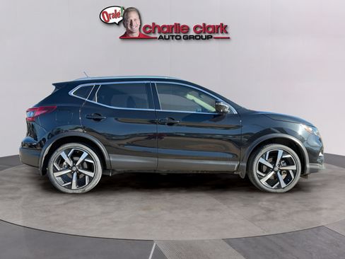 Certified 2022 Nissan Rogue Sport SL AWD/4WD image 6