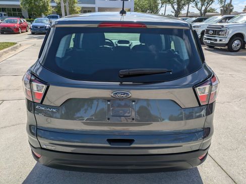 Certified 2018 Ford Escape S FWD image 5