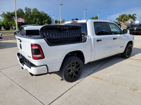 Used 2023 RAM 1500 Laramie AWD/4WD image 8