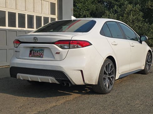 Used 2020 Toyota Corolla SE FWD image 5