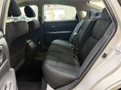Used 2016 Nissan Altima 2.5 S w/ Power Driver Seat Package FWD image 14