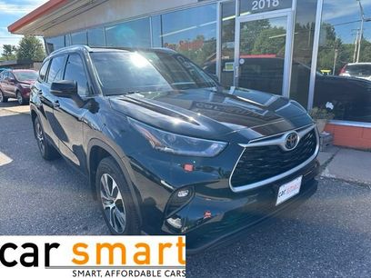 Used 2021 Toyota Highlander XLE